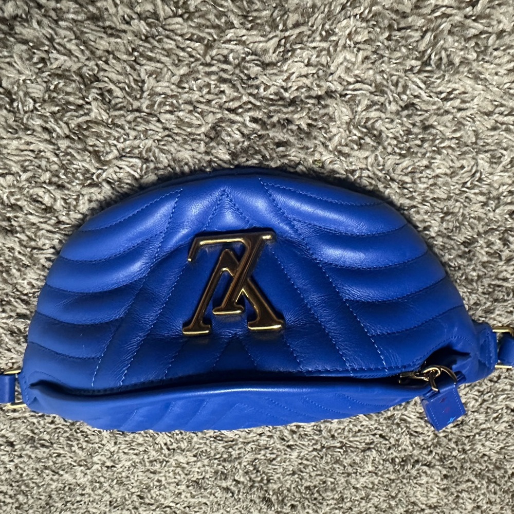 Louis Vuitton Vibrant Blue Quilted Crossbody Bag - Picture 3 of 6